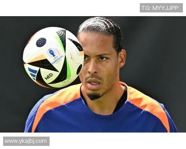 足球明星与法国超跑的激情碰撞展现速度与荣耀的完美结合 足球明星与法国超跑的激情碰撞展现速度与荣耀的完美结合