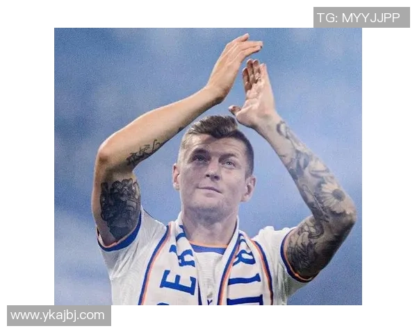 足球明星纹身艺术解析富贵图案男士风格与个性展示 足球明星纹身艺术解析富贵图案男士风格与个性展示