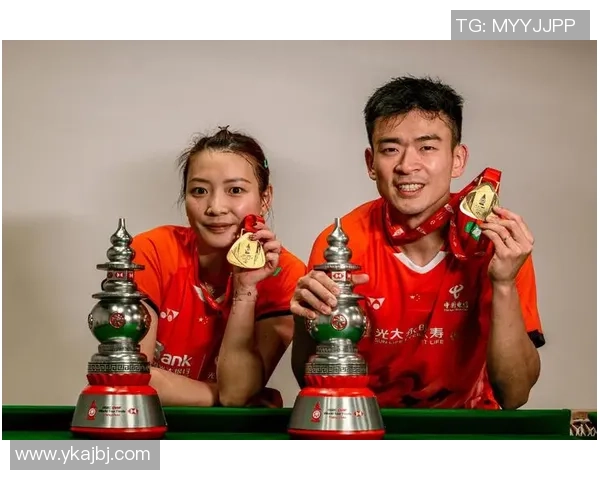 杭州羽毛球队在总决赛中以77分领先其他队伍展现强劲实力